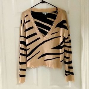 Wild Honey distressed , v neck, crop sweater Sm